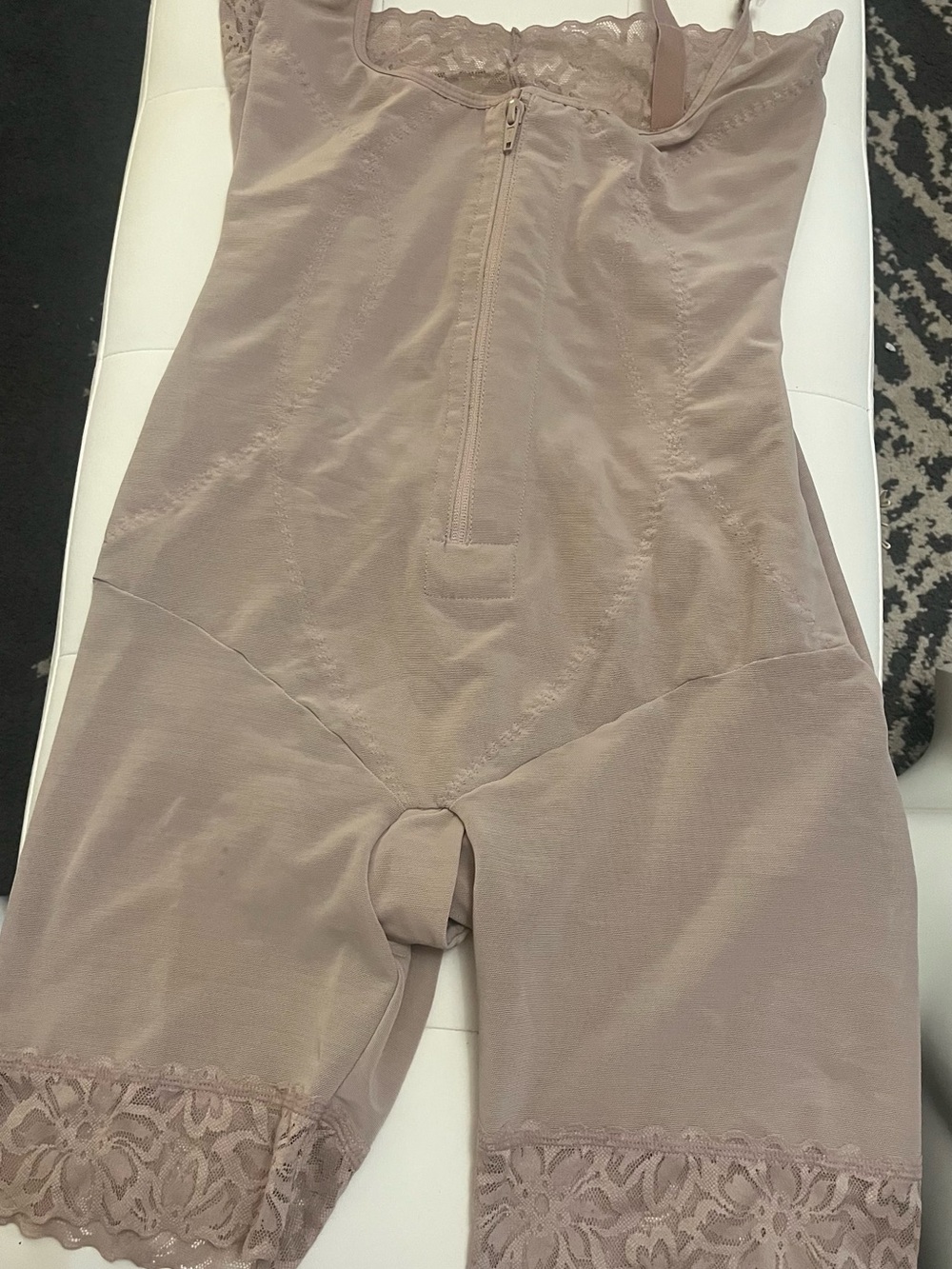 Maidenform Mauve-Lilac Full-Body Shapewear Bodysuit with Lace Trim